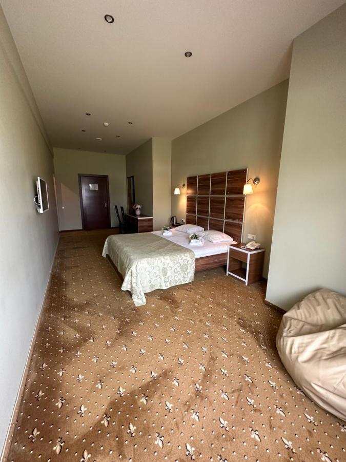 Riga Unimars Hotel Bagian luar foto