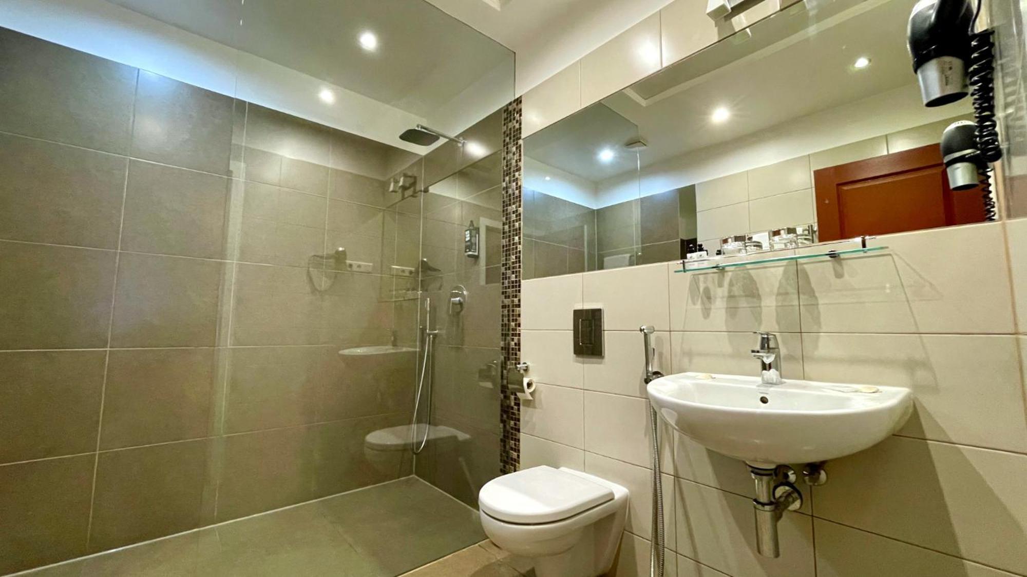 Riga Unimars Hotel Bagian luar foto